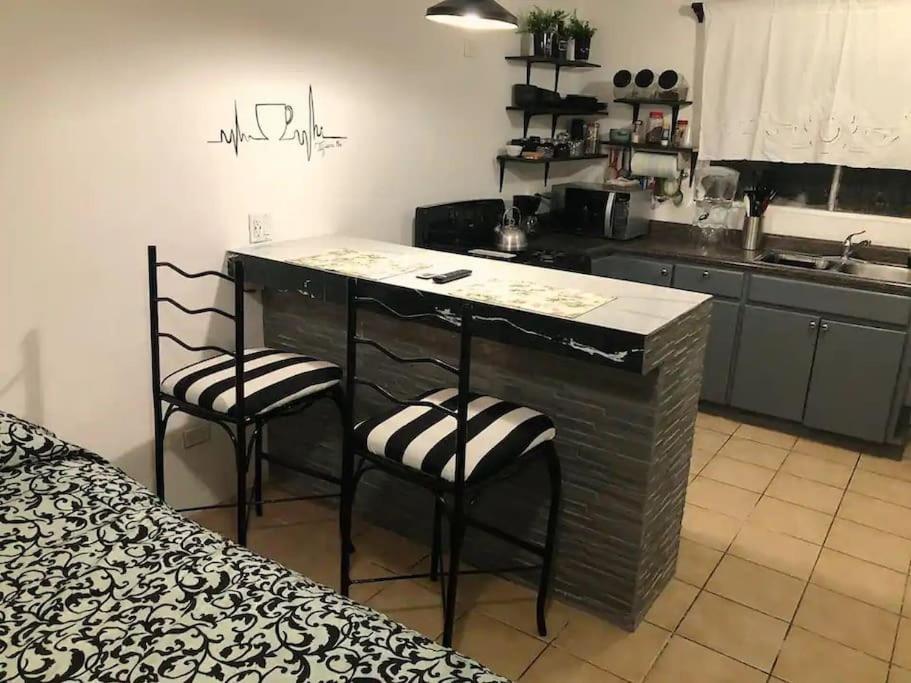 Zebra Studio Tijuana Extérieur photo